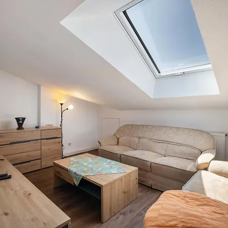 Luna Apartment *